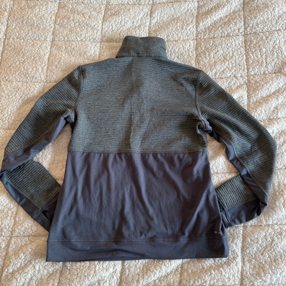 Adidas Women's Climalite 1/2 Zip Fleece Striped Pullover - Onyx Silver / M - Picture 9 of 11